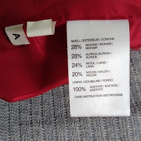 Elegant Red Skirt Set - Picture 5 of 6